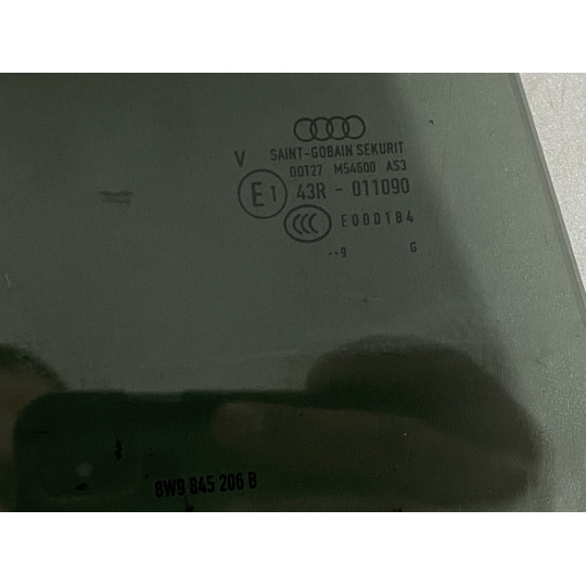 Стекло правой задней двери 19 год AUDI A4 8W9845206B 2016-2022