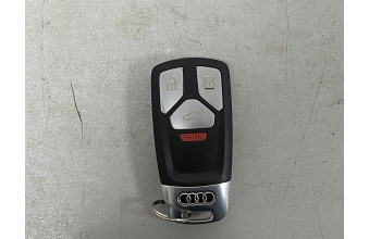 Зажигающий ключ AUDI A4 4M0959754AK 2016-2022
