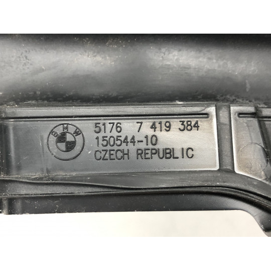 Уплотнитель капота правый BMW 3 G20 51767419384 2019-