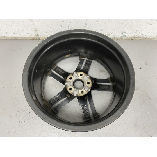 Колесный диск AUDI A4 (Дефект обода) R18 8JX18H2 ET40 JG3/K80 8W0601025M 2016-2022