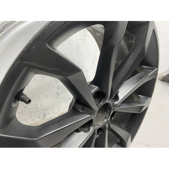 Колесний диск AUDI A4 R18 8JX18H2 ET40 8W0601025H 2016-2022