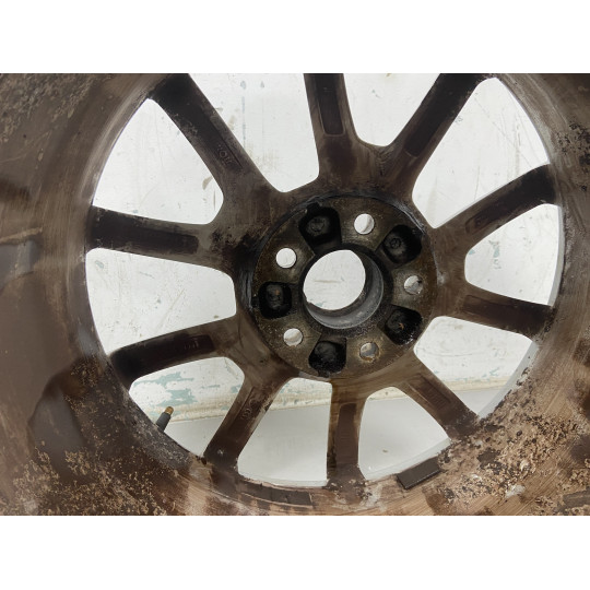 Колесный диск AUDI Q5 R18 (Дефект, борти) 8JX18H2 ET39 8R0601025C 2008-2016