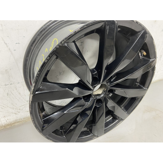 Колесный диск AUDI A4 R18 8JX18H2 ET40 8W0601025S 2016-2022