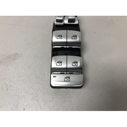 Кнопки управления дверьми BMW X3 G01 61316847099 2021-