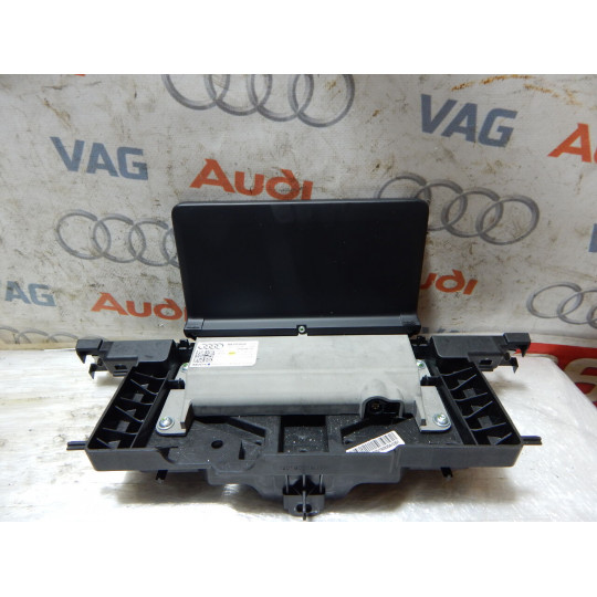 Дисплей бортового компьютера AUDI A4 8W1919604 2016-2020