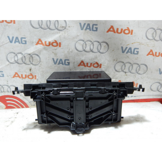 Дисплей бортового компьютера AUDI A4 8W1919604 2016-2020