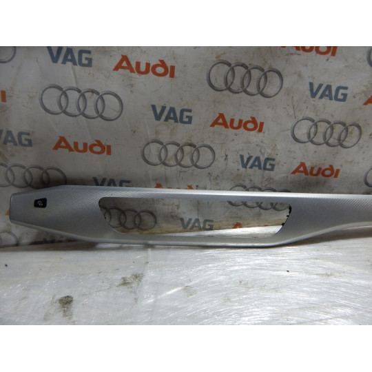 Декоративна накладка AUDI A4 8W1853190 2016-2020