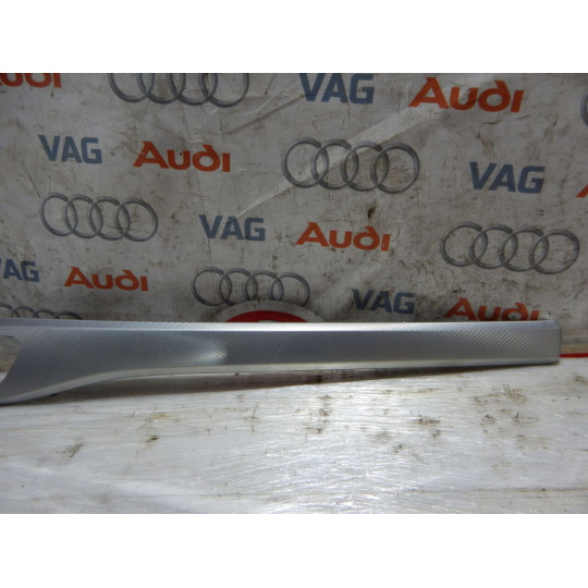 Декоративна накладка AUDI A4 8W1853190 2016-2020