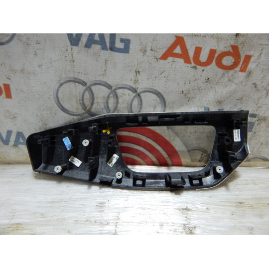 Декоративна накладка AUDI A4 8W1853189A 2016-2020