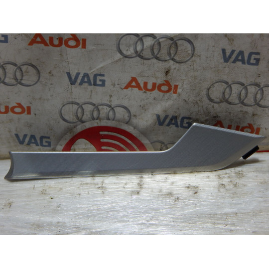 Накладка дверей AUDI A4 8W0867410 2016-2020