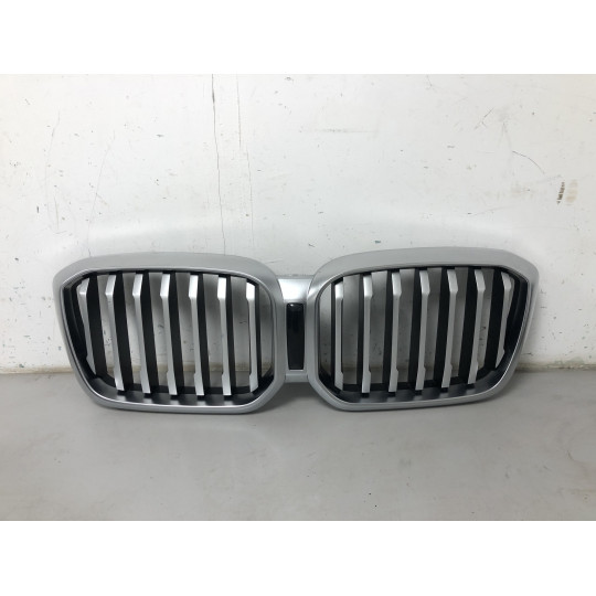 Решетка радиатора переднего бампера (дефекты) BMW X3 G01 51139881906 2017-