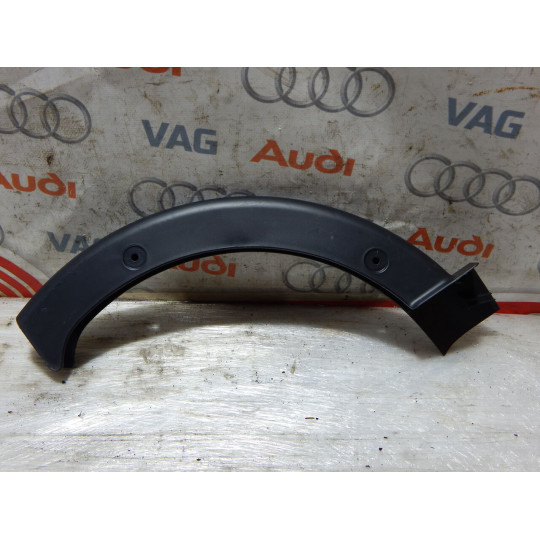 Защита петли левой AUDI A4 8W5971821 2016-2020