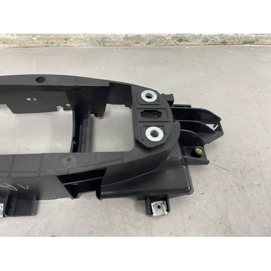 Кронштейн ручки коробки передач AUDI S5 A4 8W1863531 2016-2022