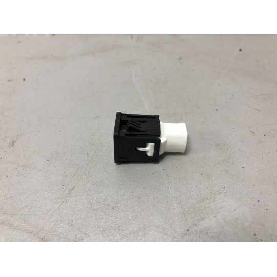 USB гнездо BMW 3 G20 84109229294 2019-