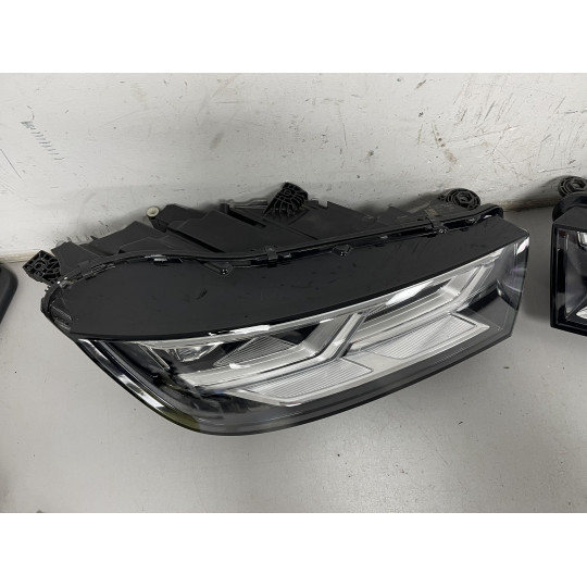 Комплект передніх фар AUDI Q5 80A941036 80A941035 2016-2022