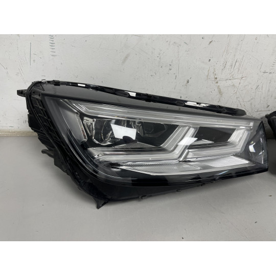 Комплект передніх фар AUDI Q5 80A941036 80A941035 2016-2022