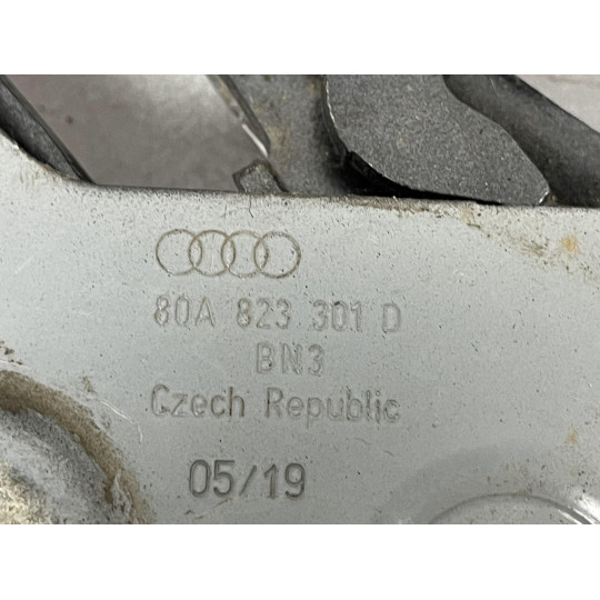 Петля капота ліва AUDI Q5 80A823301D 2016-2022