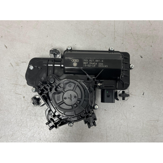 Дотяжка крышки багажника AUDI Q5 3V5827887B 2016-2022