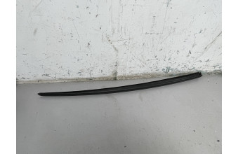 Правый молдинг лобового стекла AUDI A6 4G0854328B 2011-2018