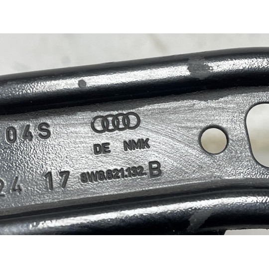 Розпірка крила праворуч AUDI S5 A5 8W6821132B 2016-2022