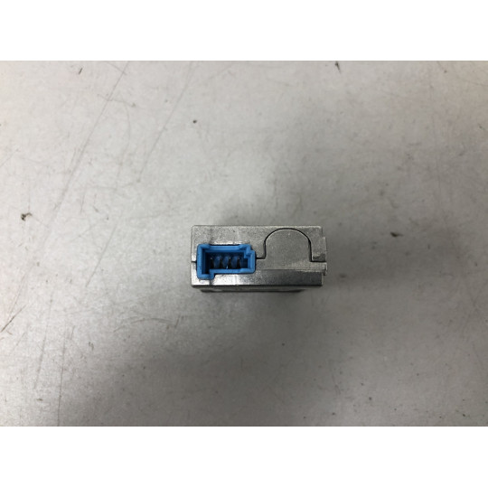 Двойное USB гнездо BMW X3 G01 84108711938 2021-