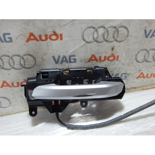 Ручка дверей зовнішня AUDI A4 8W0837811A 2016-2021