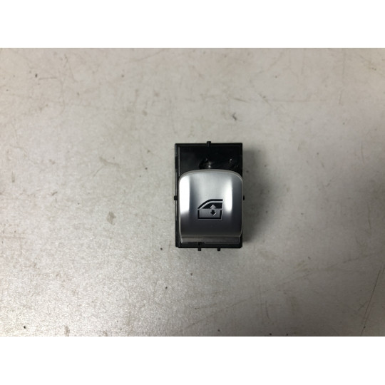 Кнопка склопідйомника (дефект) BMW X3 G01 61319299457 2021-