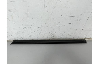 Ущільнювач скла передніх правих дверей BMW 3 G20 51337407420 2019-