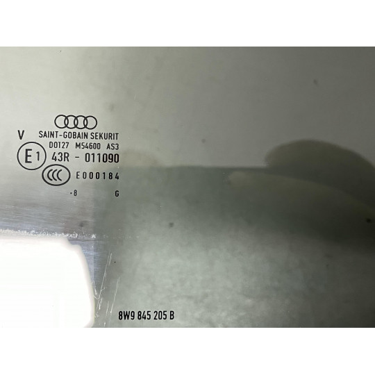 Скло дверей задніх лівих 18 рік AUDI A4 8W9845205B 2016-2022