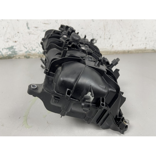 Впускной коллектор 2.0 BMW 5 G30 11618647975 2021-