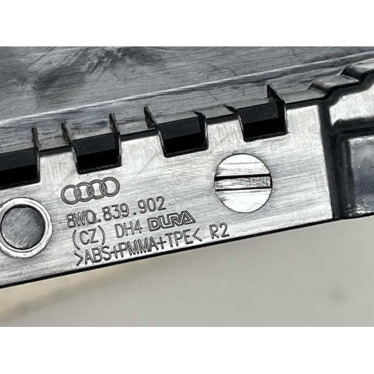 Накладка на правую заднюю дверь снаружи AUDI A4 8W0839902 2016-2022