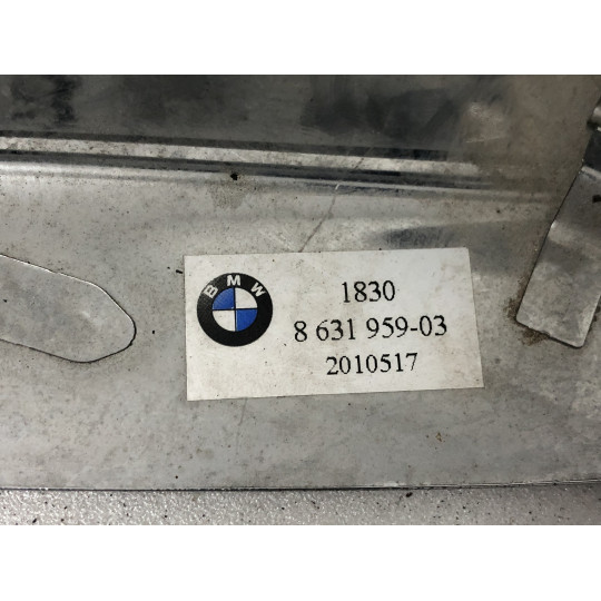 Накладка на правую выхлопную трубу BMW 5 G30 18308631959 2017-