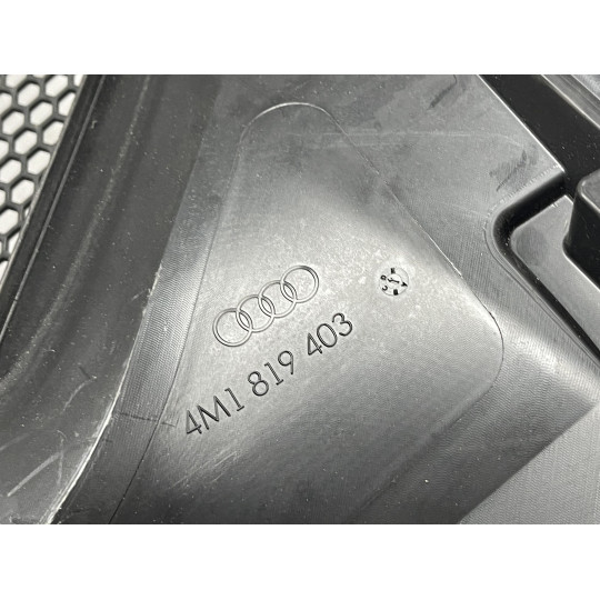 Жабо дворников AUDI Q7 4M1819403D 2016-2022