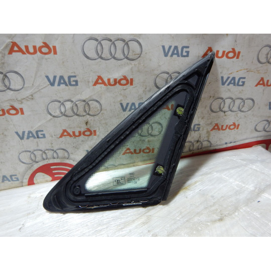 Бічне скло ліве 17 рік AUDI A4 8W5845297D 2016-2021