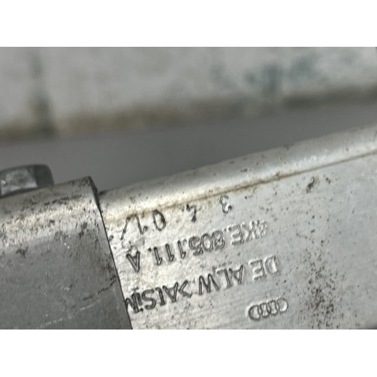 Клик підсилювача переднього бампера лівий AUDI E-Tron 4KE805111A 2019-
