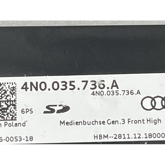 Разъем для подключения устройств AUDI E-Tron 4N0035736A 2019-