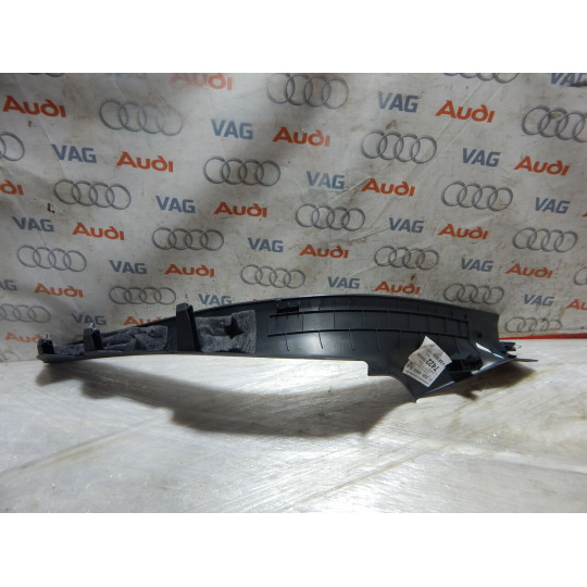 Обшивка салону права AUDI A6 4K0867768 2019-2021