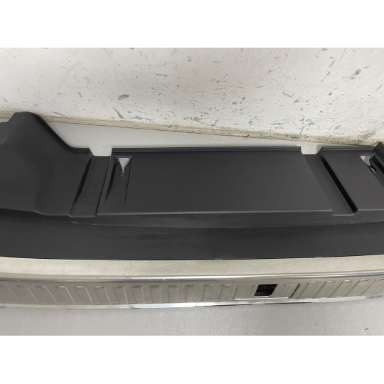 Накладка багажника AUDI E-Tron 4KE863471 2019-