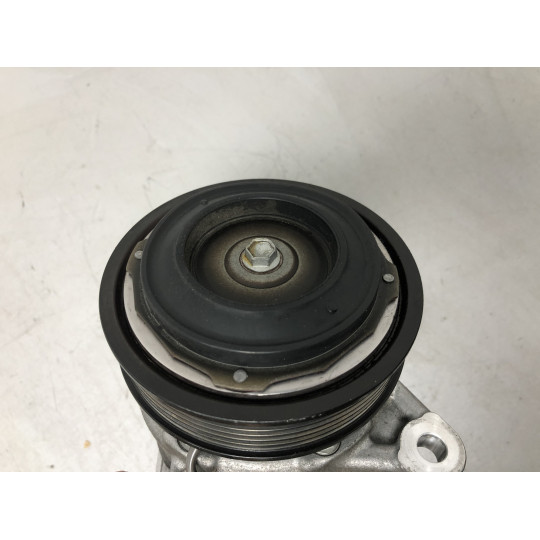 Компрессор кондиционера BMW X3 G01 64526994082 2021-