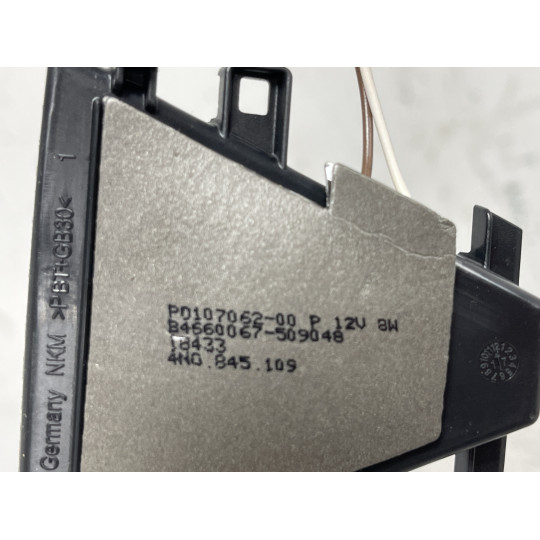 Накладка світлопоглинаюча передньої камери AUDI E-Tron 4KE980281 2019-