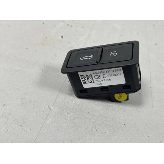 Кнопка крышки багажника AUDI E-Tron 4G0959831D5PR 2019-