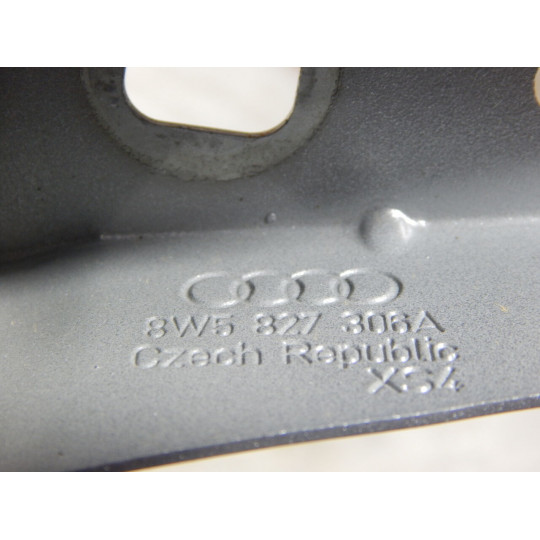 Петля з дугою кришки багажника права AUDI A4 8W5827306A 2016-2020