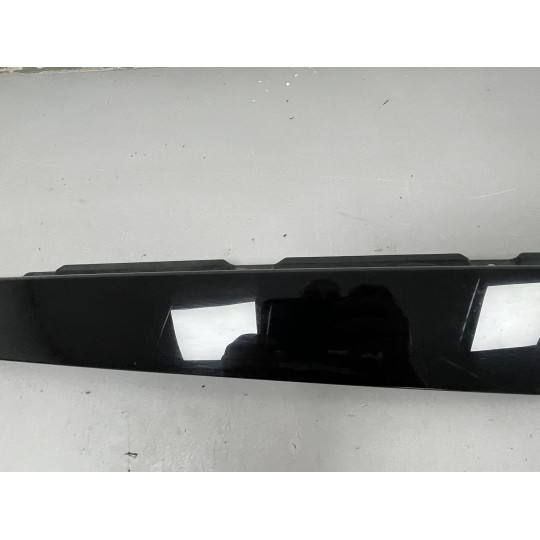 Накладка наружной двери справа AUDI Q7 4M0837902 2016-2022