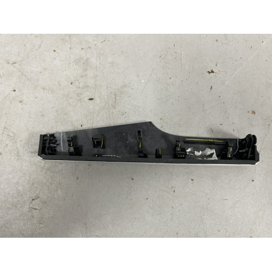 Декоративна накладка AUDI Q5 80B853189 2016-2022