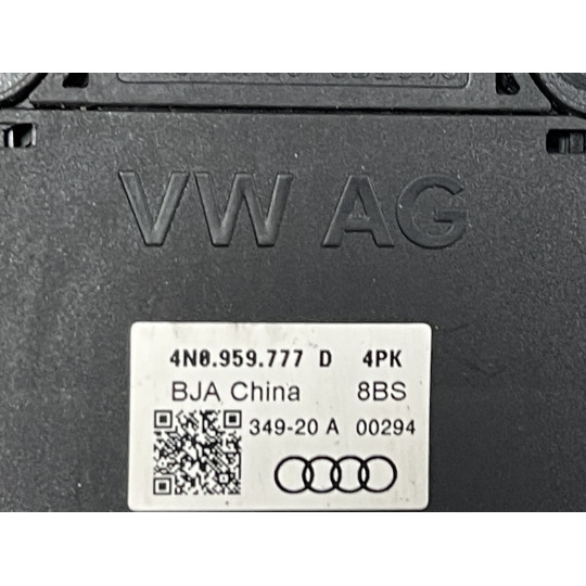 Кнопка регулировки сиденья AUDI E-Tron 4N0959777D 2019-