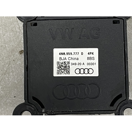 Кнопка регулировки сиденья AUDI E-Tron 4N0959777D 2019-