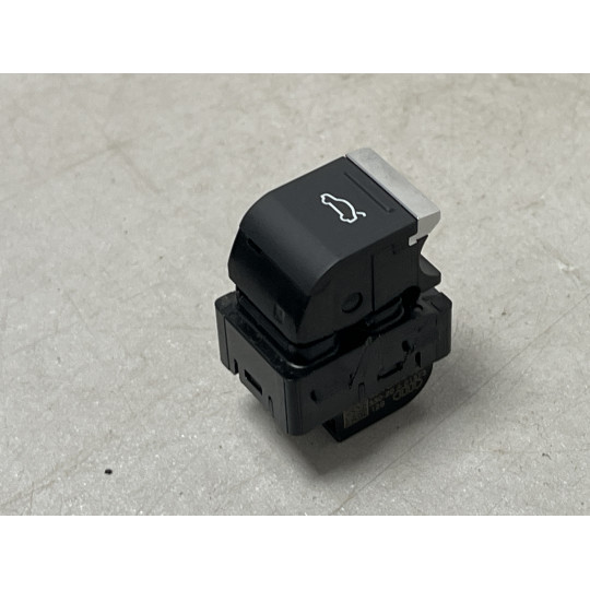 Кнопка кришки багажника AUDI E-Tron 4K0959831 2019-