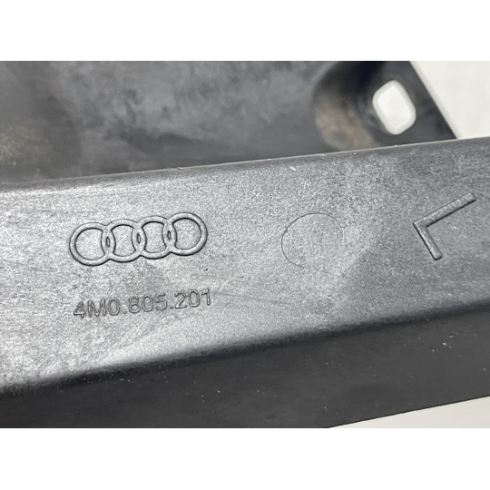 Кріплення радіатора AUDI Q7 4M0805201 2016-2022