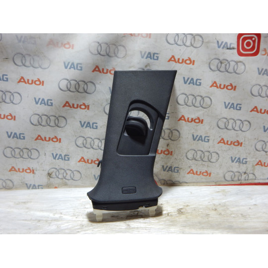 Обшивка стійки права AUDI A4 8W0867244D 2016-2020