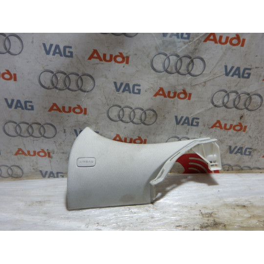 Обшивка задня права AUDI A5 8T8867246A 2008-2012